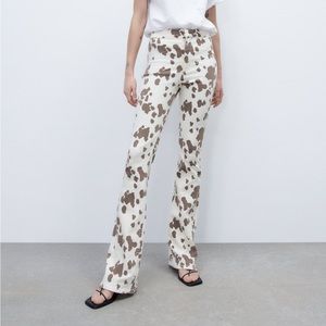 NWT Zara High-waisted Skinny Flare Stretch Printed Cow Print jeans Size 10/Large